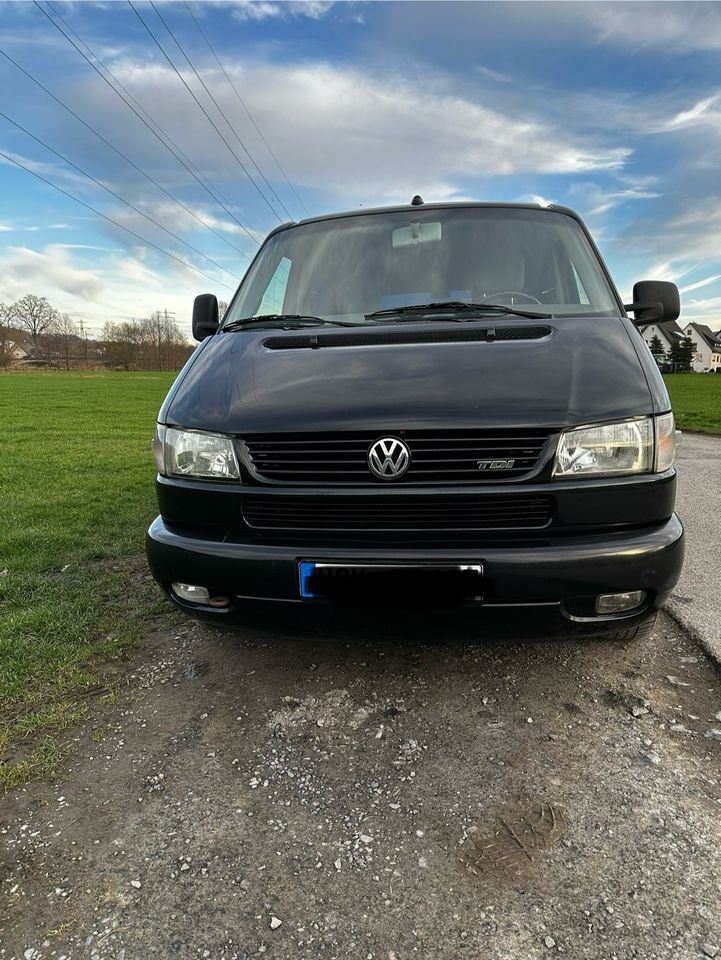 VW T4 Multivan покоління - Фото 1