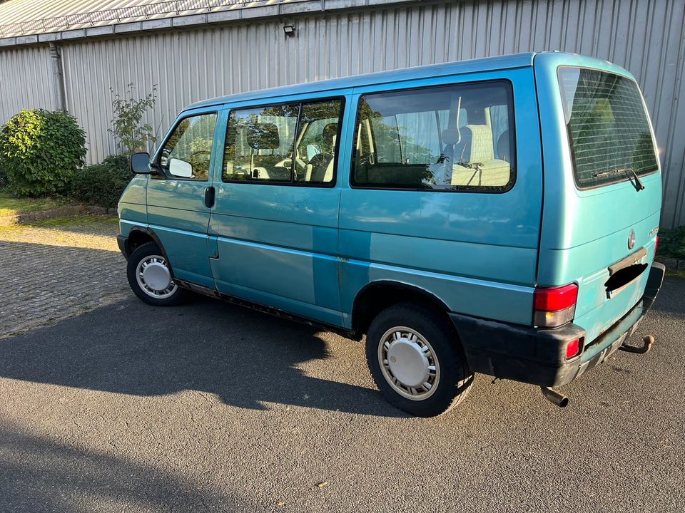 VW T4 Multivan 2.4 - Фото 2