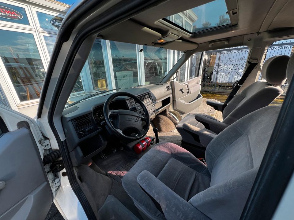 VW T4 Multivan 2.5 TDI ACV - Фото 16