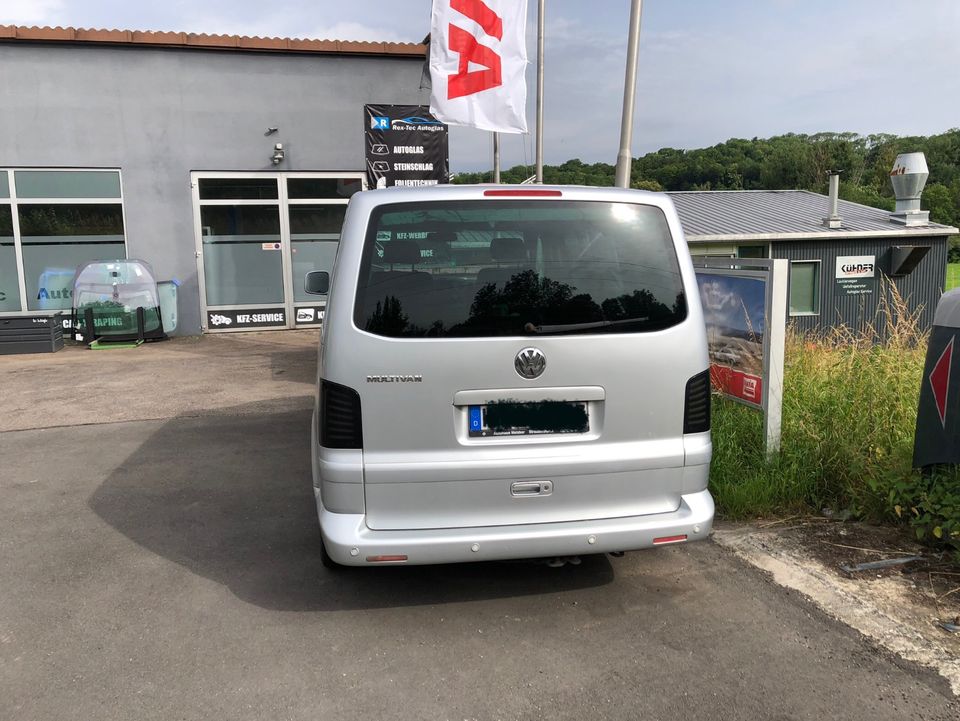 VW T5 Multivan 2.5 TDI - Фото 1