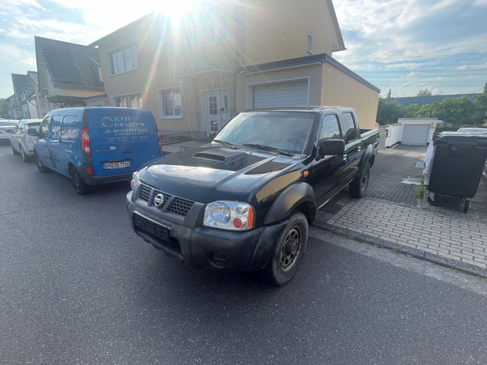 Nissan NP 300 4X4 NP 300 пробіг: 288000 рік: März 2011 Diesel потужність:133 PS ціна: 4790 - Фото 0