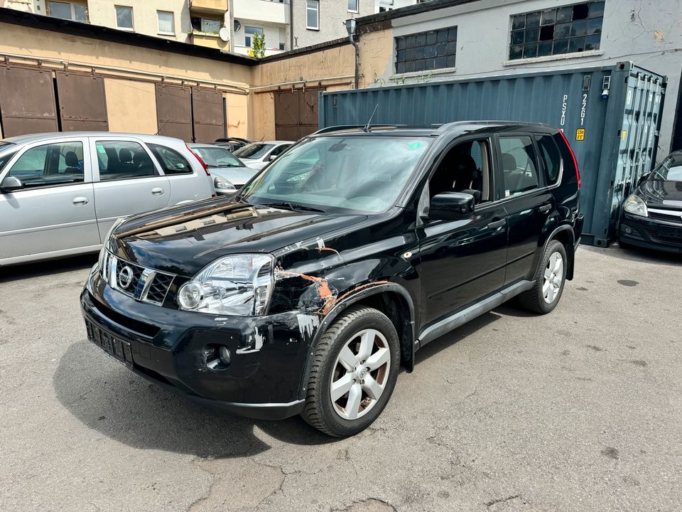 Nissan X-Trail 2.0dci 4x4  пробіг: 173000 рік: 2007 ціна: 1999 - Фото 0