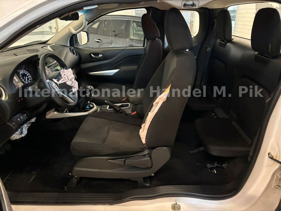 Повний привід Nissan Navara NP300 Acenta King Cab 4x4 пробіг: 100800 рік: 2019 потужність:163 PS ціна: 8350 - Фото 21