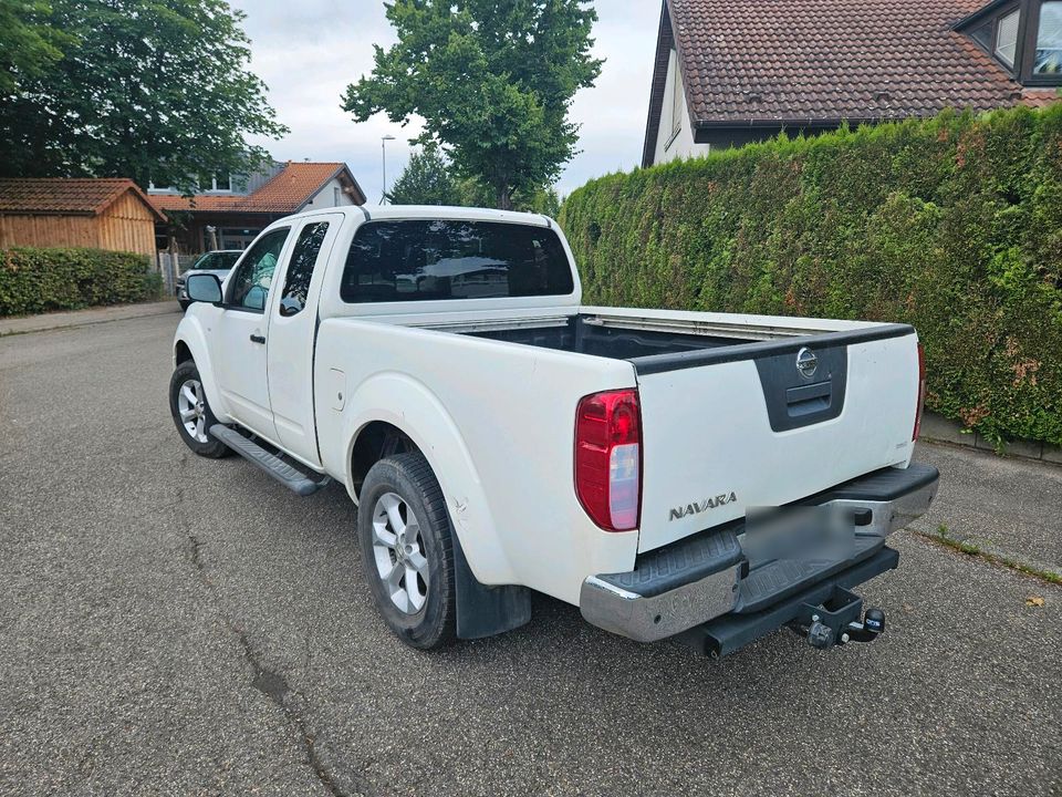 Nissan Navara 4x4 пробіг: 198000 рік: Januar 2009 Diesel потужність:171 PS Juli 2026 ціна: 6800 - Фото 2