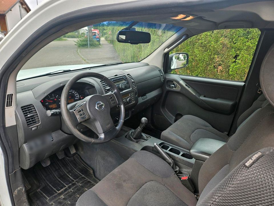 Nissan Navara 4x4 пробіг: 198000 рік: Januar 2009 Diesel потужність:171 PS Juli 2026 ціна: 6800 - Фото 7