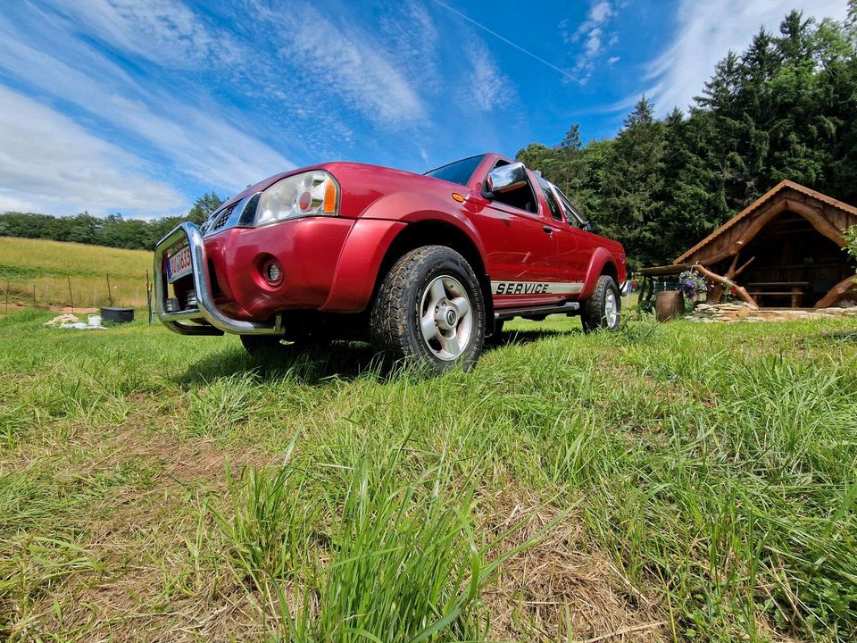 Nissan Navara Ranger Offroad Pickup Hilux 4x4 NP 300 рік:  2004 пробіг: 171000 ціна: 9500 - Фото 1