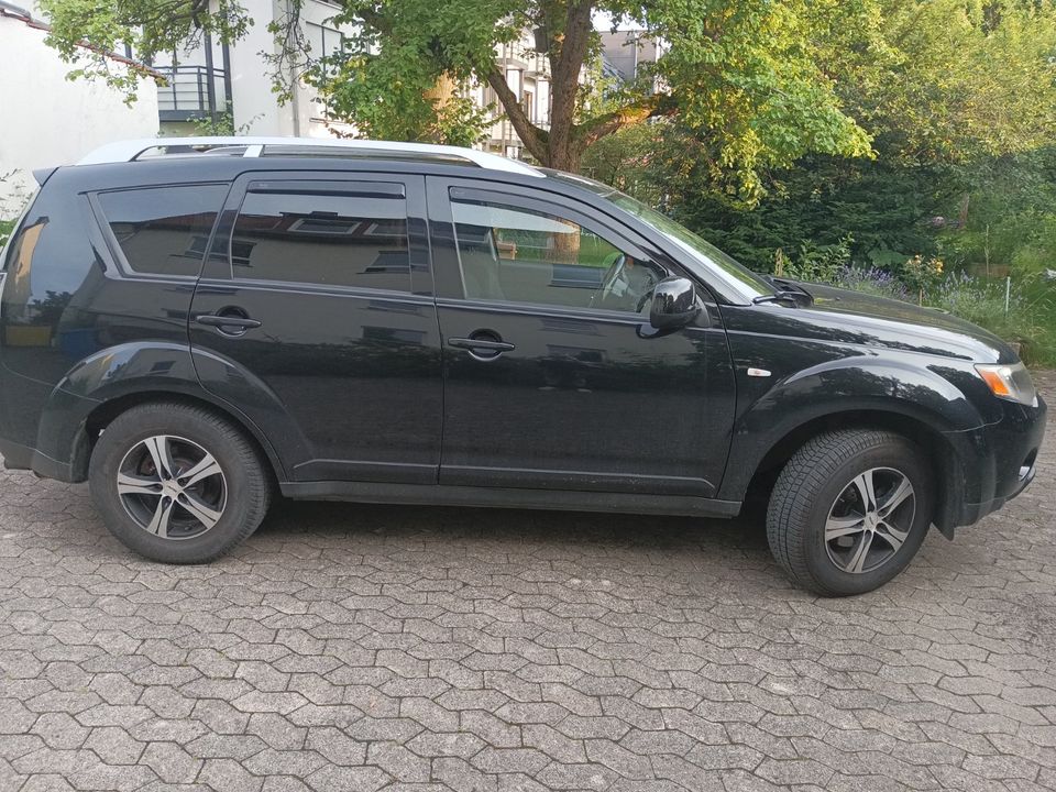 MITSUBISCHI OUTLANDER 4X4 пробіг: 220804 рік: 2007 Diesel потужність:140 PS ціна: 3000 - Фото 0