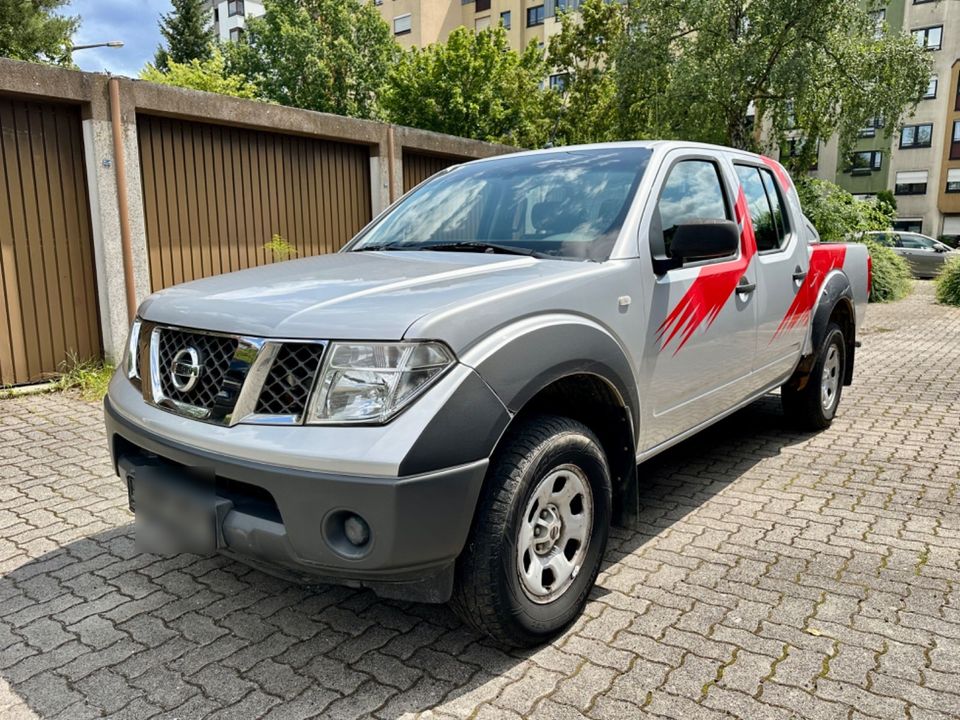 Nissan Navara Double Cab 2.5 DCi 4x4 Pick Up  пробіг: 199754 рік: August 2008 Diesel потужність:171 PS ціна: 5300 - Фото 0