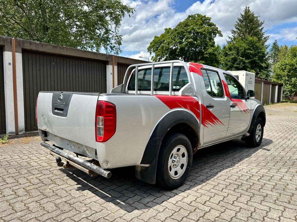Nissan Navara Double Cab 2.5 DCi 4x4 Pick Up  пробіг: 199754 рік: August 2008 Diesel потужність:171 PS ціна: 5300 - Фото 2