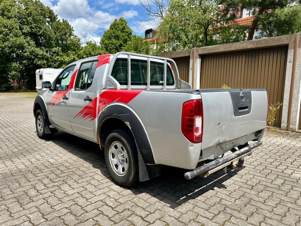 Nissan Navara Double Cab 2.5 DCi 4x4 Pick Up  пробіг: 199754 рік: August 2008 Diesel потужність:171 PS ціна: 5300 - Фото 3