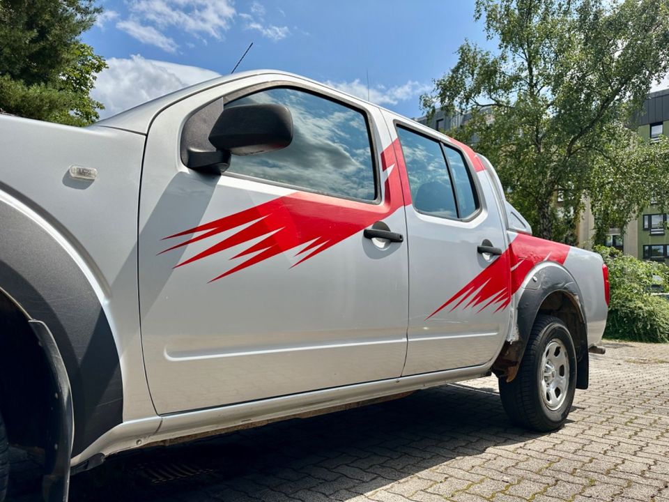 Nissan Navara Double Cab 2.5 DCi 4x4 Pick Up  пробіг: 199754 рік: August 2008 Diesel потужність:171 PS ціна: 5300 - Фото 4