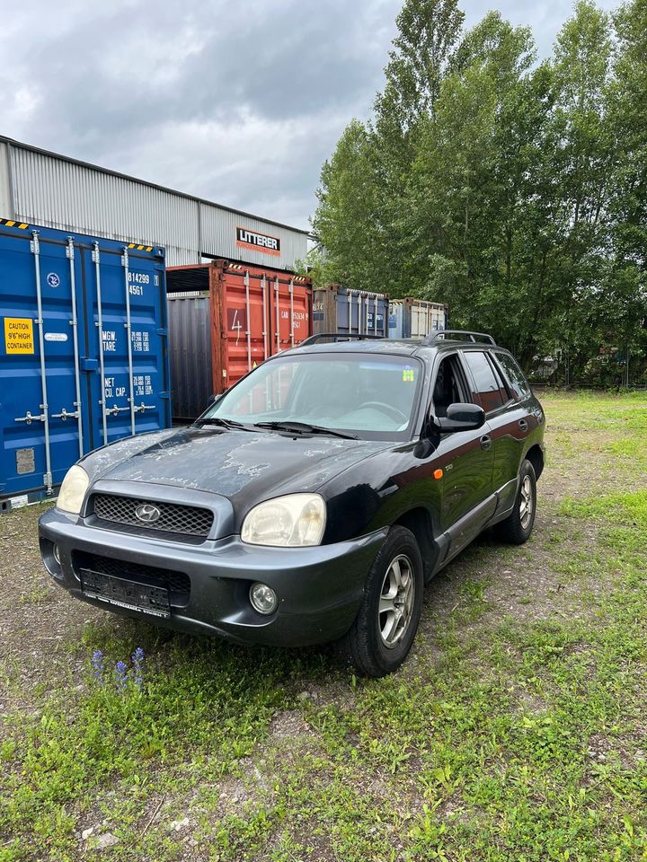 Не дороге авто для військових повний привід Hyundai Santa FE 4x4 Allrad Tüv 06/25 пробіг: 216188 рік: 2003 потужність:125 PS ціна: 1999 - Фото 1