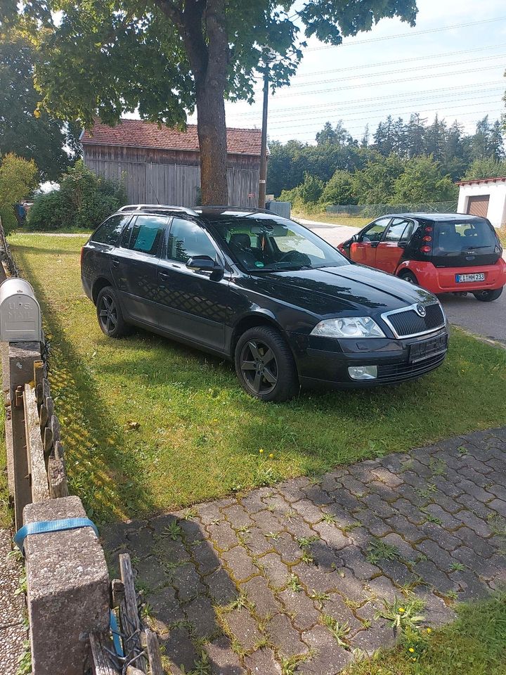 Skoda octavia 2,0tdi 4x4  пробіг: 404915 рік: 2007 потужність:140 PS ціна: 2399 - Фото 0