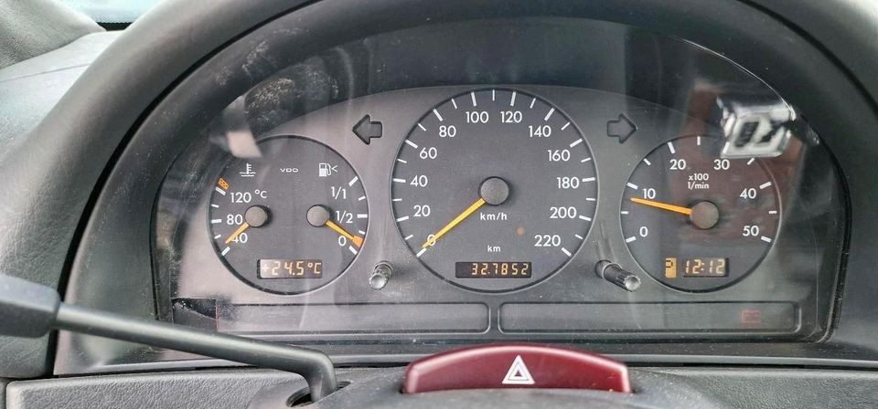 Mercedes-Benz ML 270 CDi 4x4  пробіг: 327852 рік:2000 потужність:164 PS ціна: 2000 - Фото 11