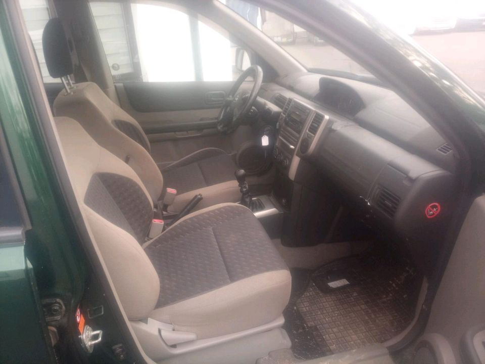 Nissan X-Trail 2.2l 4x4 пробіг: 275000 рік: 2005 потужність:136 PS ціна: 1300 - Фото 4