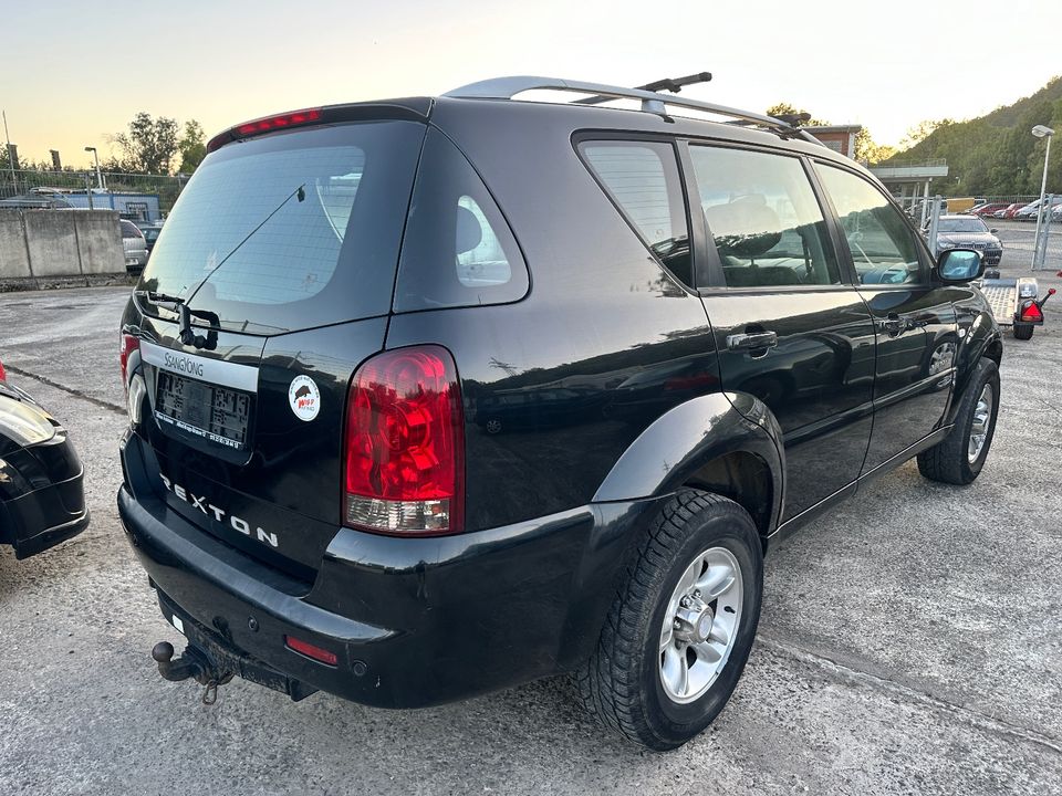 Ssangyong Rexton 2,7 Cdi 4x4 пробіг: 368000 рік:2005 потужність:165 PS ціна: 1999 - Фото 3
