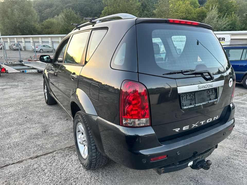 Ssangyong Rexton 2,7 Cdi 4x4 пробіг: 368000 рік:2005 потужність:165 PS ціна: 1999 - Фото 5