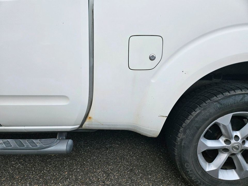 Nissan Navara 4x4 рік: Januar 2009 Diesel потужність:171 PS Juli 2026 ціна: 5300 - Фото 13