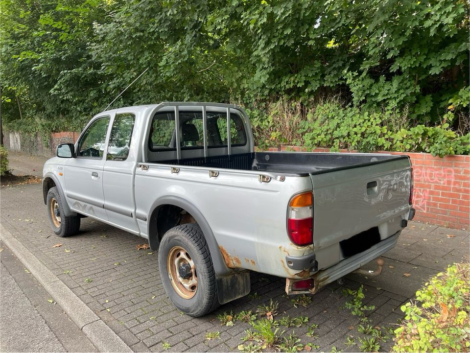Чудовій джип повнопривідний для мобільного ПВО Ford Ranger 4x4  пробіг: 127000 рік:2003 Diesel ціна: 2200 - Фото 1