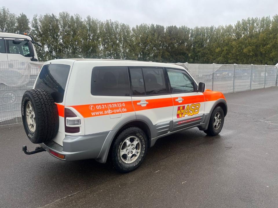 Mitsubishi Pajero 3,2 DI-D Avance 4X4  пробіг: 372000 рік: Dezember 2002 Diesel потужність:160 PS коробка: Manuell ціна: 4899 - Фото 10