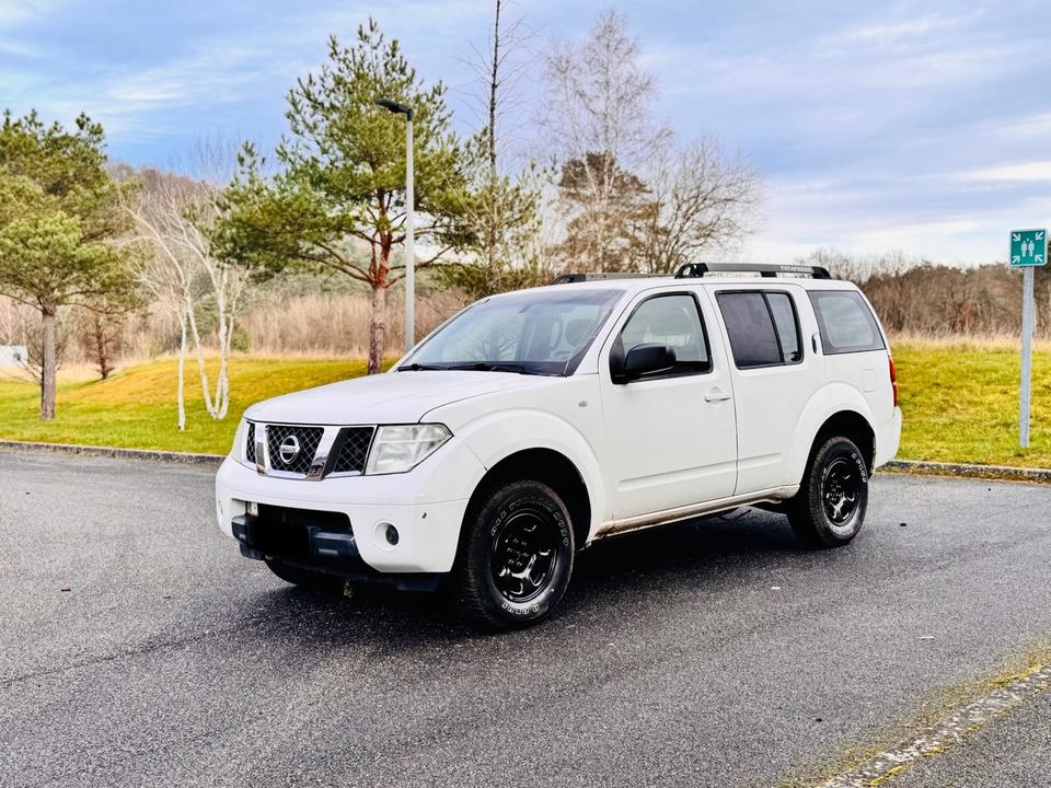 Nissan Pathfinder 2.5 Dci  пробіг: 280000 рік: Dezember 2007 Diesel потужність:174 PS коробка: Manuell ціна: 5490 - Фото 0