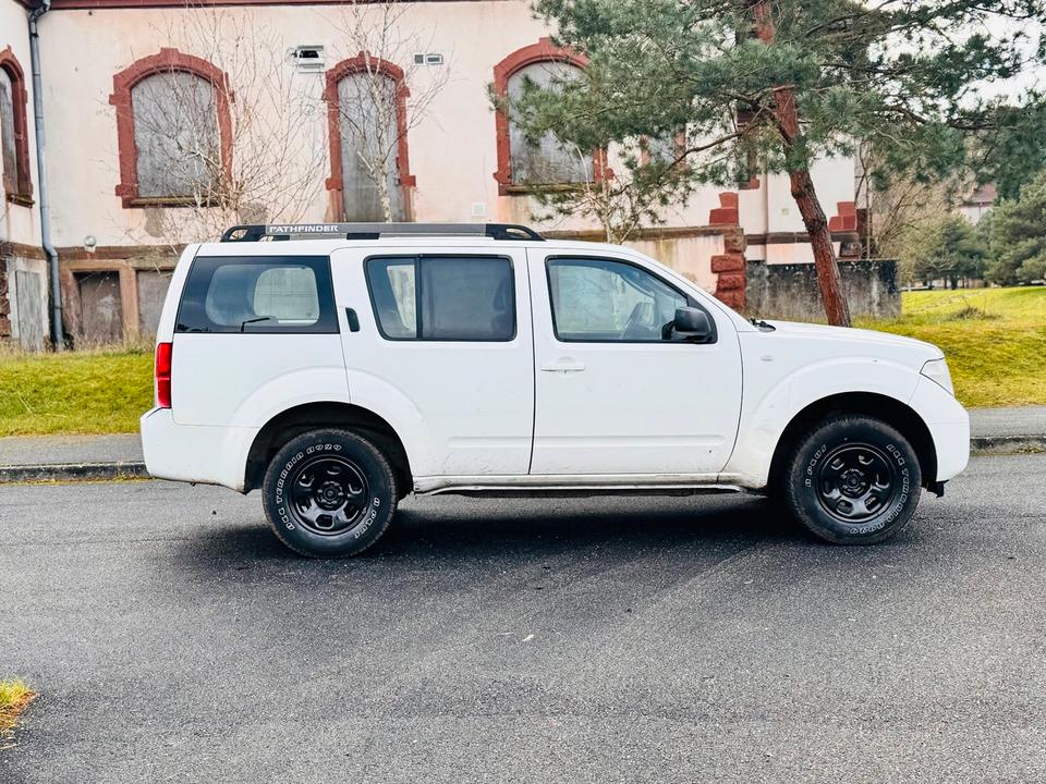 Nissan Pathfinder 2.5 Dci  пробіг: 280000 рік: Dezember 2007 Diesel потужність:174 PS коробка: Manuell ціна: 5490 - Фото 5