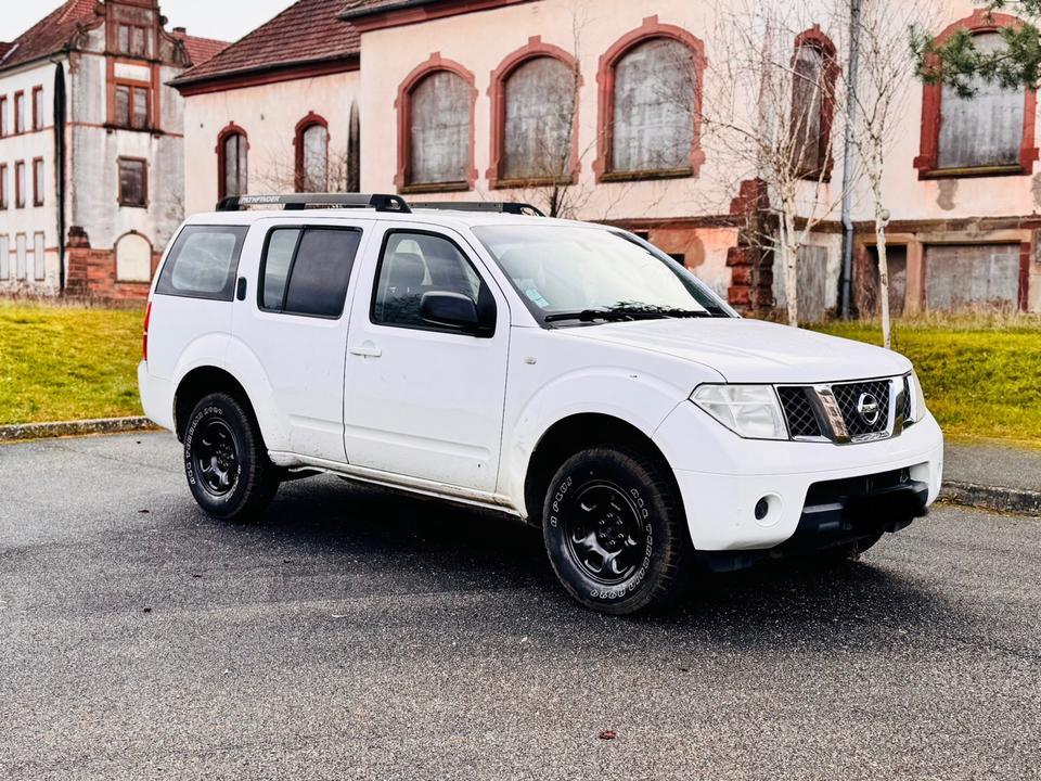 Nissan Pathfinder 2.5 Dci  пробіг: 280000 рік: Dezember 2007 Diesel потужність:174 PS коробка: Manuell ціна: 5490 - Фото 6
