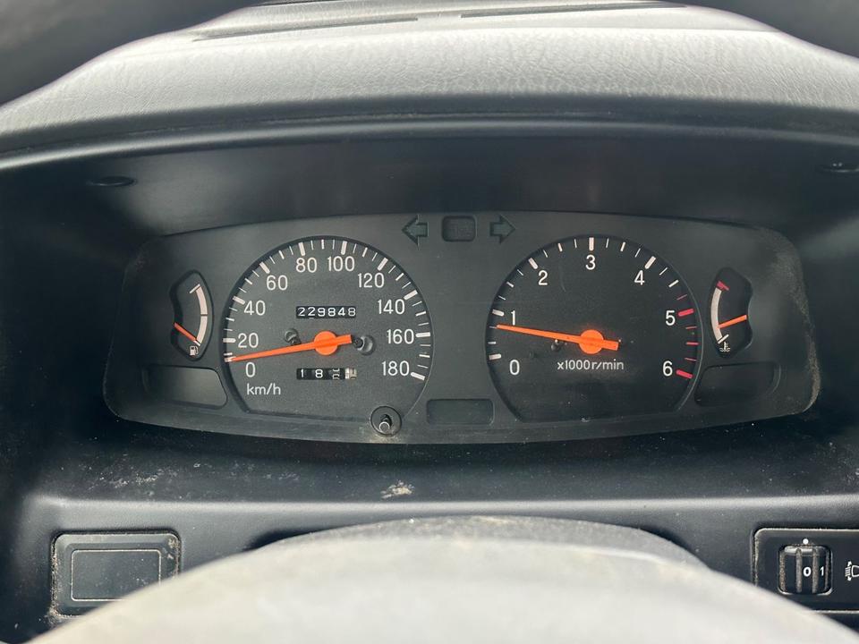 Mitsubishi L200 TD 4x4  пробіг: 229000 рік: Juni 2004 Diesel потужність:116 PS ціна: 5999 - Фото 12