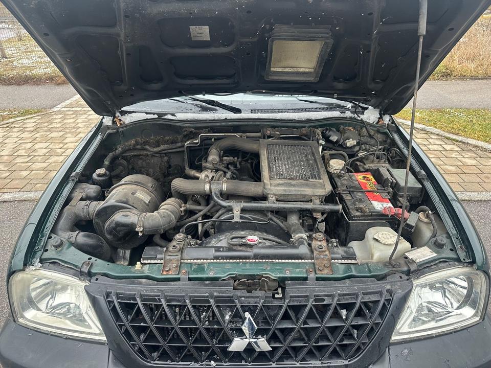 Mitsubishi L200 TD 4x4  пробіг: 229000 рік: Juni 2004 Diesel потужність:116 PS ціна: 5999 - Фото 14