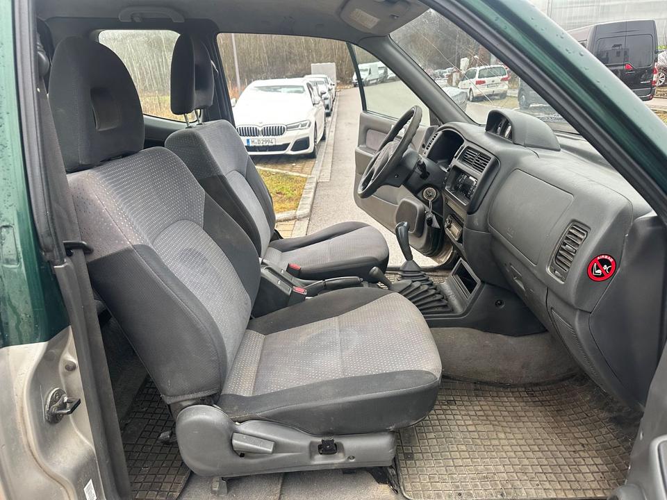 Mitsubishi L200 TD 4x4  пробіг: 229000 рік: Juni 2004 Diesel потужність:116 PS ціна: 5999 - Фото 8