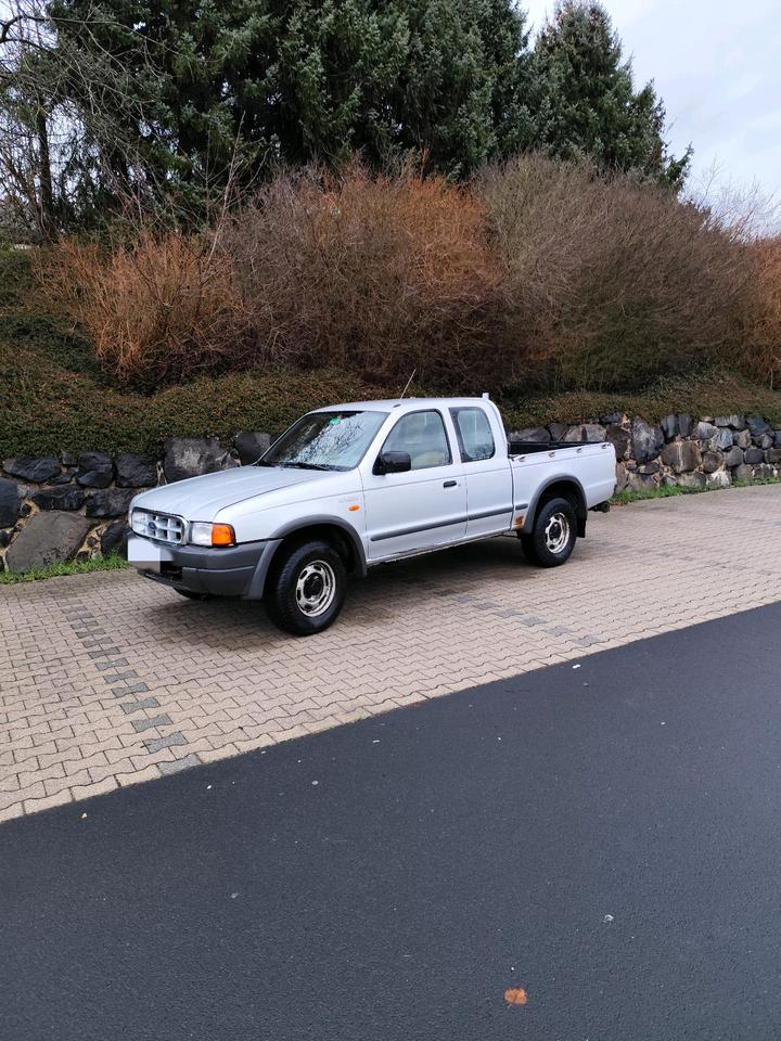 Дешевий джип для ЗСУ Ford Ranger Allrad 4x4 Offroad пробіг: 222800 рік: April 2002 Diesel потужність:109 PS ціна: 3450 - Фото 3