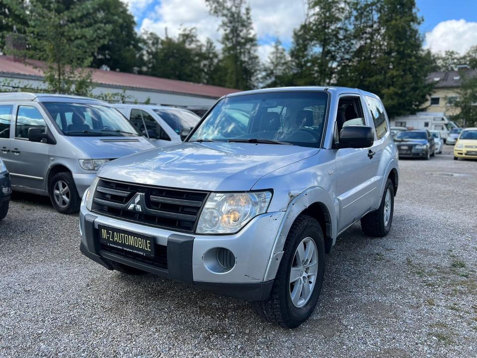 Mitsubishi Pajero 3.2 DI-D пробіг: 240000 Pajero Diesel потужність:170 PS коробка: Automatik ціна: 4990 - Фото 0