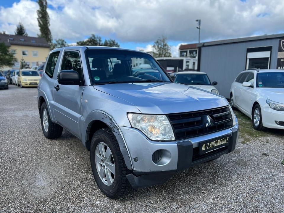 Mitsubishi Pajero 3.2 DI-D пробіг: 240000 Pajero Diesel потужність:170 PS коробка: Automatik ціна: 4990 - Фото 1