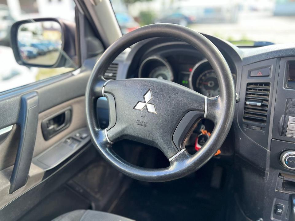 Mitsubishi Pajero 3.2 DI-D пробіг: 240000 Pajero Diesel потужність:170 PS коробка: Automatik ціна: 4990 - Фото 13