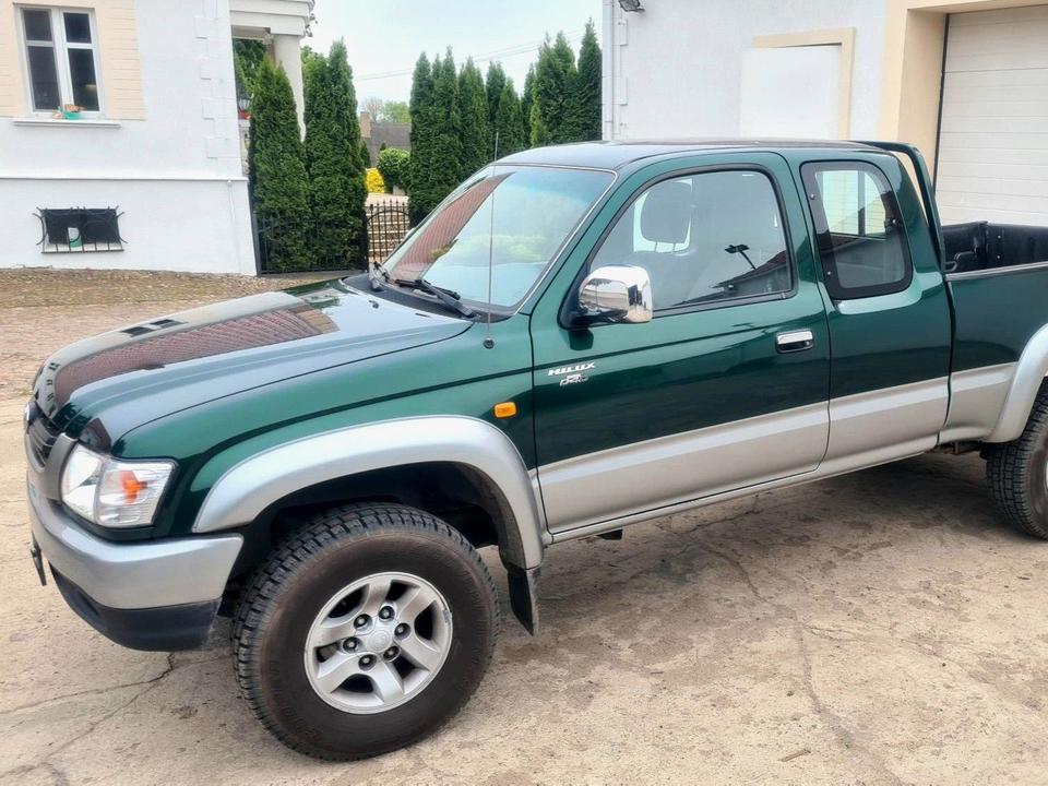 Придбати дешевий надійни джип Toyota Hilux 2.5 D 4x4 пробіг: 181400 рік: Oktober 2002 Diesel потужність:102 PS коробка: Manuell ціна: 4950 - Фото 1