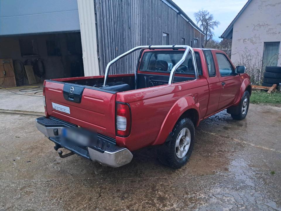 Дешевий джип Nissan Navara Pickup 4x4 пробіг: 255000 рік: Mai 2003 Diesel потужність:133 PS коробка: Manuell ціна: 4900 - Фото 5