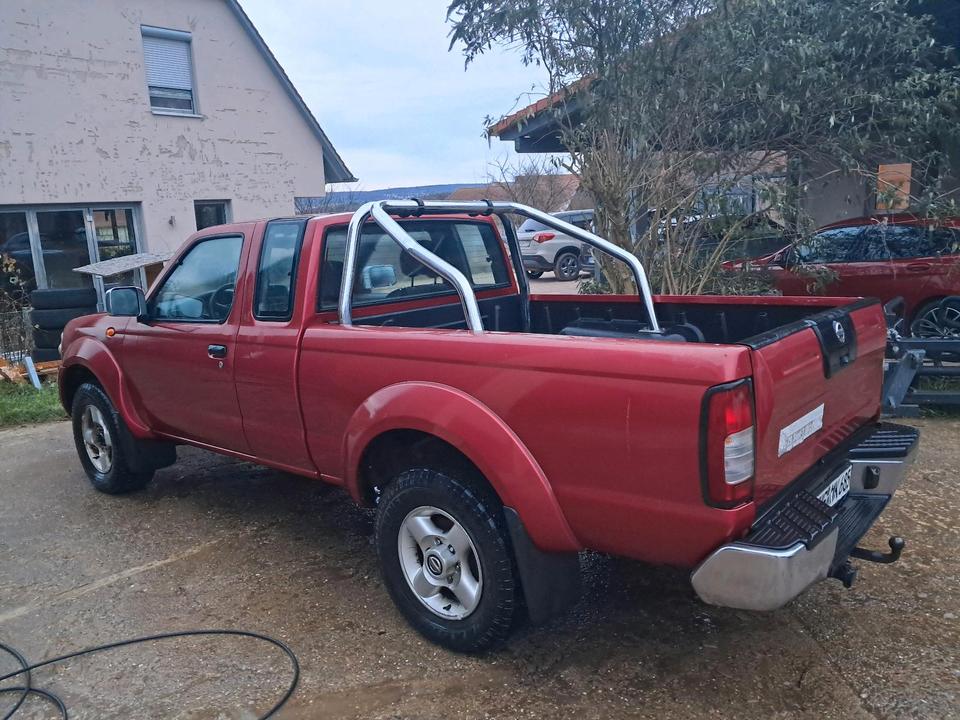 Дешевий джип Nissan Navara Pickup 4x4 пробіг: 255000 рік: Mai 2003 Diesel потужність:133 PS коробка: Manuell ціна: 4900 - Фото 6