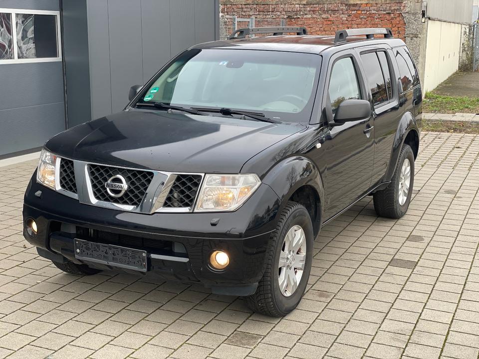 Nissan Pathfinder 2.5 dCi 4x4 Allrad  пробіг: 266000 рік: Mai 2007 Diesel потужність:171 PS коробка: Manuell ціна: 5990 - Фото 1