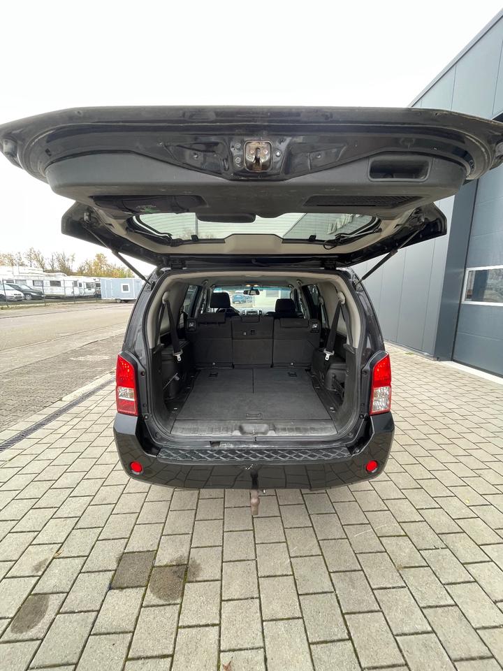 Nissan Pathfinder 2.5 dCi 4x4 Allrad  пробіг: 266000 рік: Mai 2007 Diesel потужність:171 PS коробка: Manuell ціна: 5990 - Фото 13