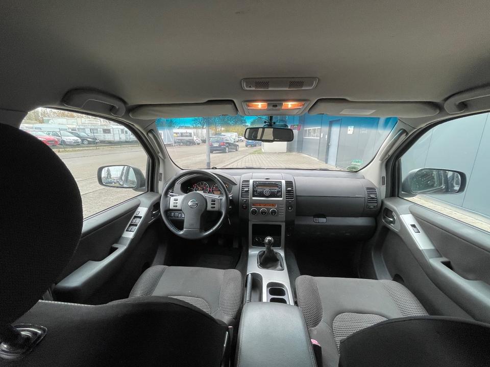 Nissan Pathfinder 2.5 dCi 4x4 Allrad  пробіг: 266000 рік: Mai 2007 Diesel потужність:171 PS коробка: Manuell ціна: 5990 - Фото 16
