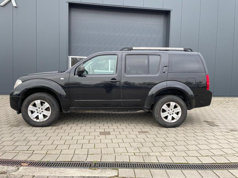 Nissan Pathfinder 2.5 dCi 4x4 Allrad  пробіг: 266000 рік: Mai 2007 Diesel потужність:171 PS коробка: Manuell ціна: 5990 - Фото 2