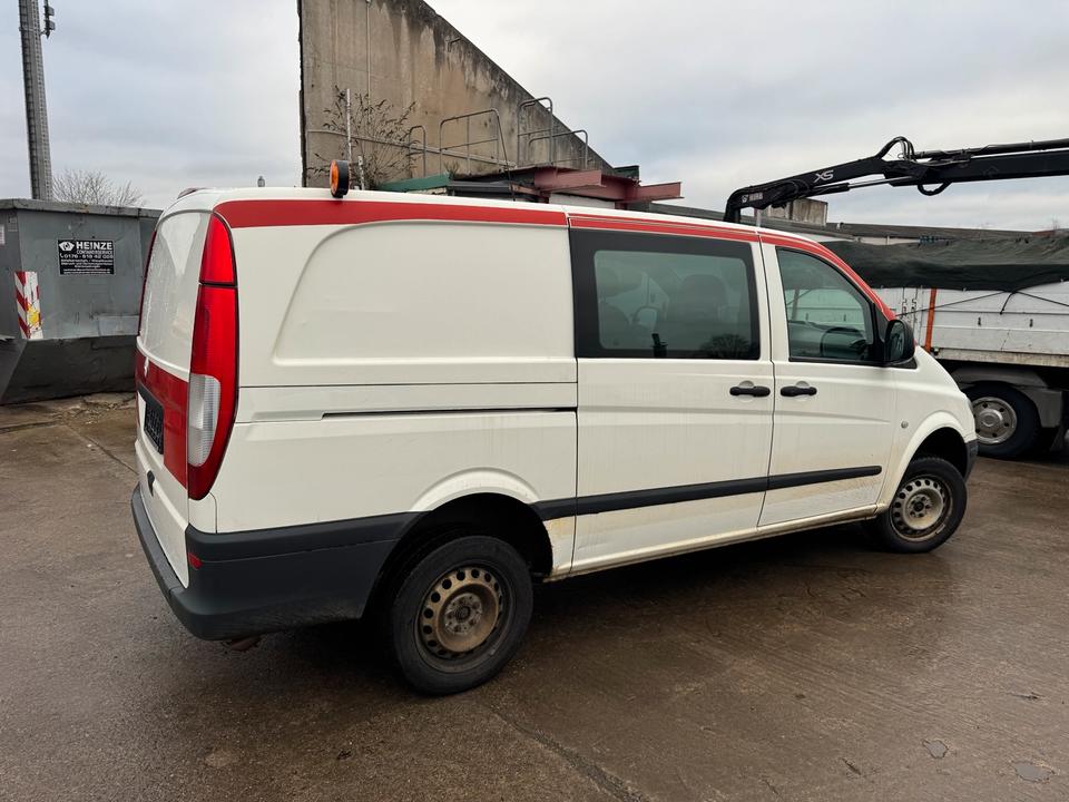 Mercedes Benz Vito 115CDI 4x4 пробіг: 280000 рік: Juli 2009 Diesel потужність:150 PS коробка: Automatik ціна: 6000 - Фото 3