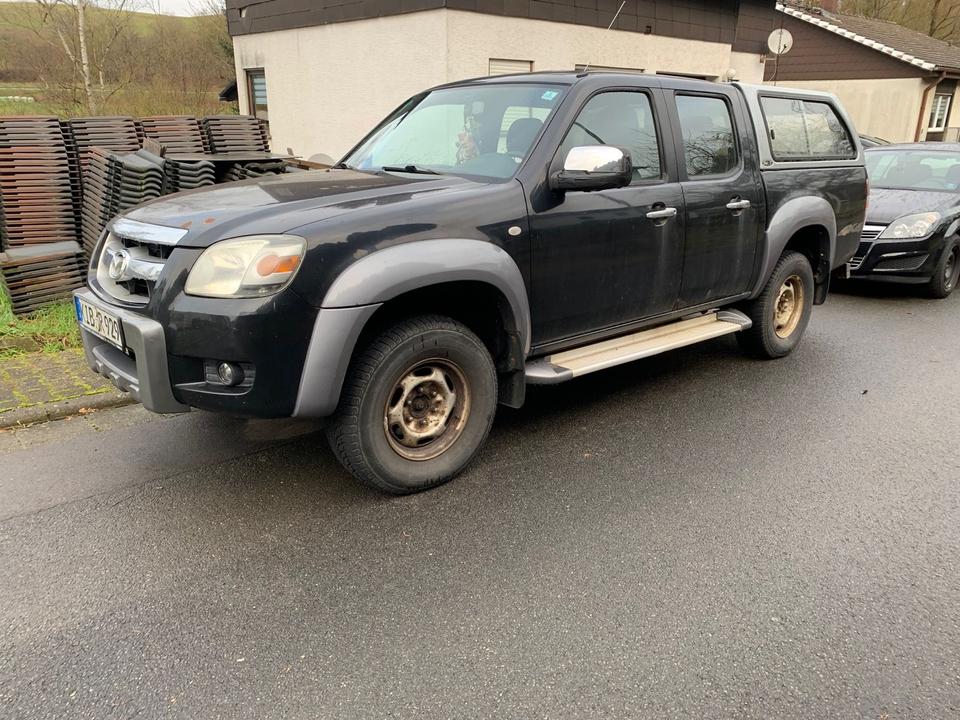 Чудовий джип Mazda BT 50 XLT 2,5 Pickup Hardtop пробіг: 192000 рік: Februar 2007 Diesel потужність:143 PS ціна: 5200 - Фото 0