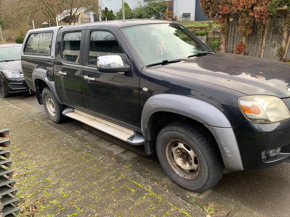 Чудовий джип Mazda BT 50 XLT 2,5 Pickup Hardtop пробіг: 192000 рік: Februar 2007 Diesel потужність:143 PS ціна: 5200 - Фото 1