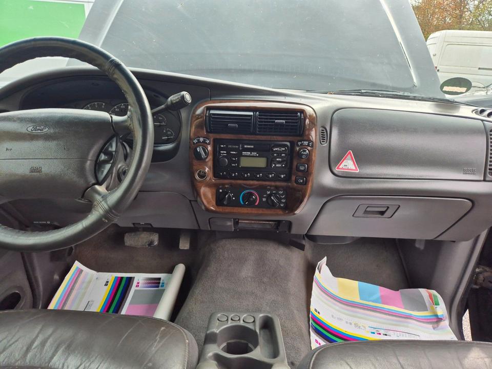 Ford Explorer U2 4x4 Allrad Offroad  пробіг: 139000 рік: Mai 2001 Benzin потужність:204 PS коробка: Automatik ціна: 3999 - Фото 12