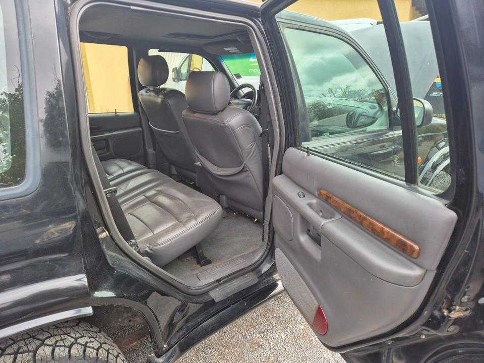 Ford Explorer U2 4x4 Allrad Offroad  пробіг: 139000 рік: Mai 2001 Benzin потужність:204 PS коробка: Automatik ціна: 3999 - Фото 14