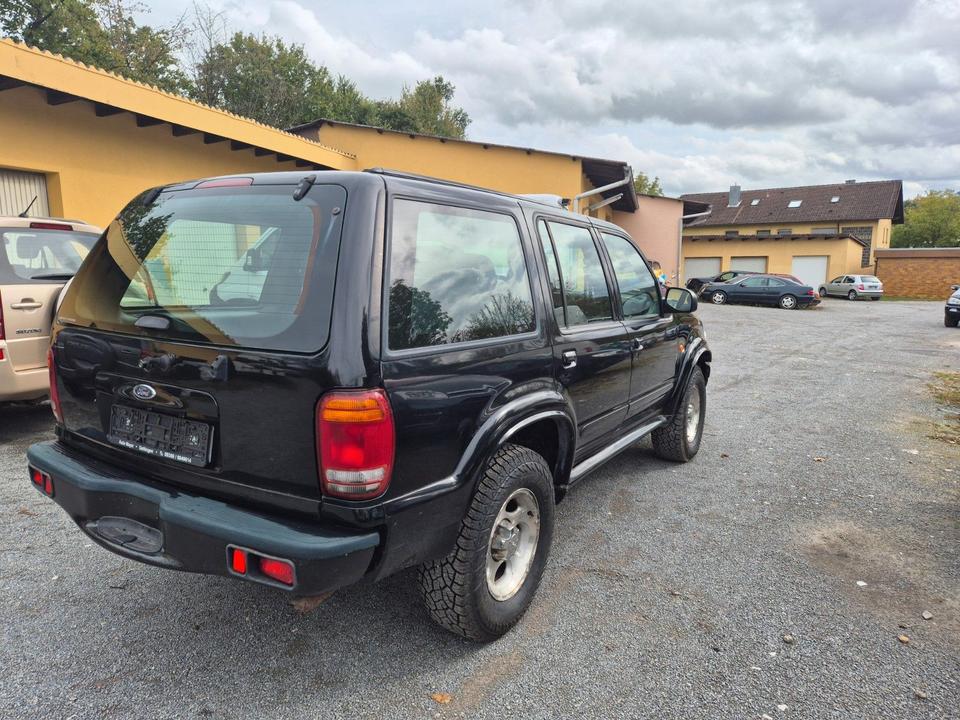 Ford Explorer U2 4x4 Allrad Offroad  пробіг: 139000 рік: Mai 2001 Benzin потужність:204 PS коробка: Automatik ціна: 3999 - Фото 4