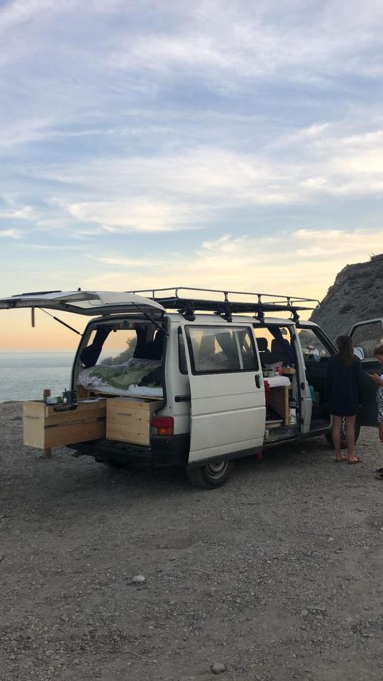 Volkswagen T4 Multivan пробіг: 230000 рік: Januar 1995 Diesel потужність:68 PS  - Фото 0