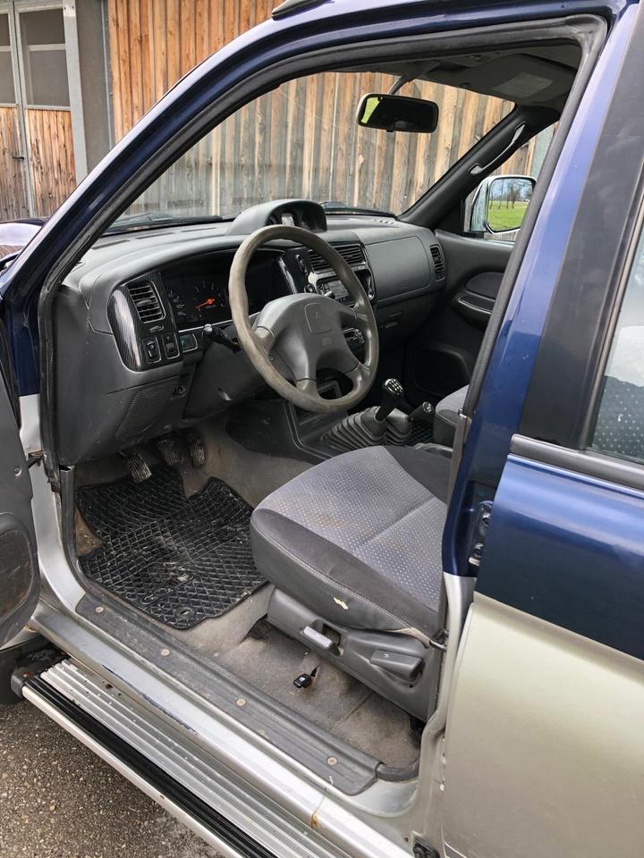 Надійний джип на фронт Mitsubishi L200 пробіг: 238450 рік: Dezember 2002 Diesel потужність:116 PS коробка: Manuell ціна: 6000 - Фото 5