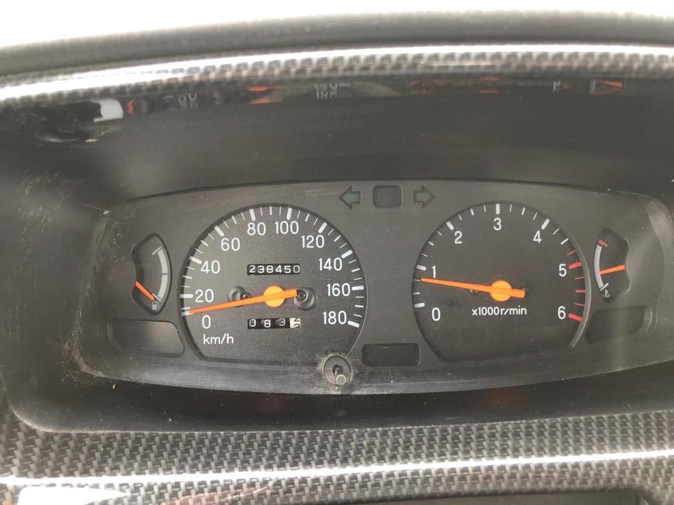Надійний джип на фронт Mitsubishi L200 пробіг: 238450 рік: Dezember 2002 Diesel потужність:116 PS коробка: Manuell ціна: 6000 - Фото 8